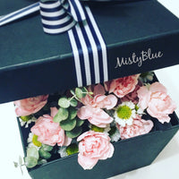 The Signature Flower Box